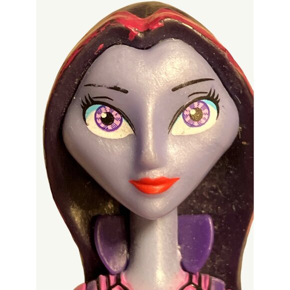Disney Junior Vampirina Mom Oxana Boris Figurine - Picture 2 of 11
